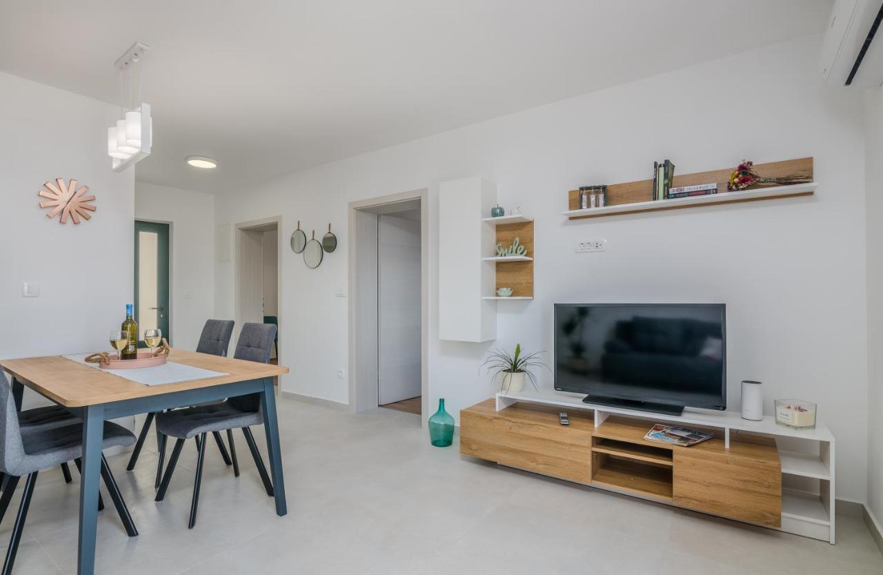 Nevera 2 Vrbnik  Eksteriør bilde